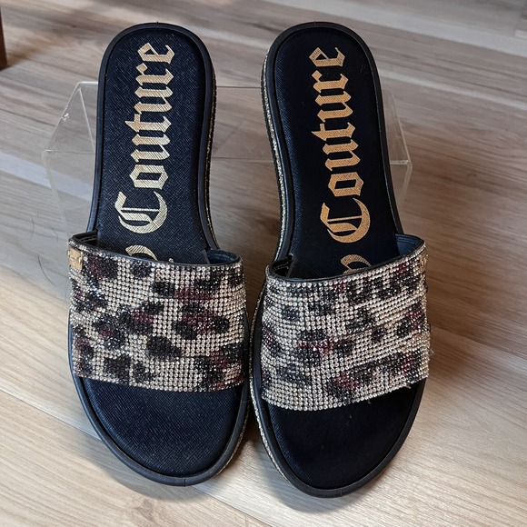 Juicy Couture Shoes - NEW Juicy Couture (8) Yummy Leopard Slip On Slide Sandals Rhinestone Memory Foam